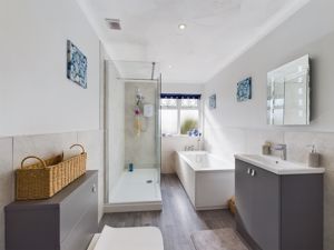 Family Bathroom- click for photo gallery